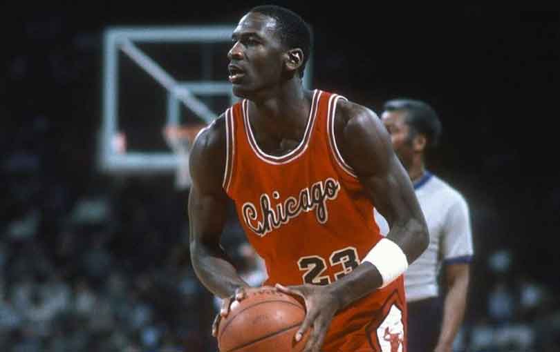 ประวัตินักบาส : ไมเคิล จอร์แดน (Michael Jordan)